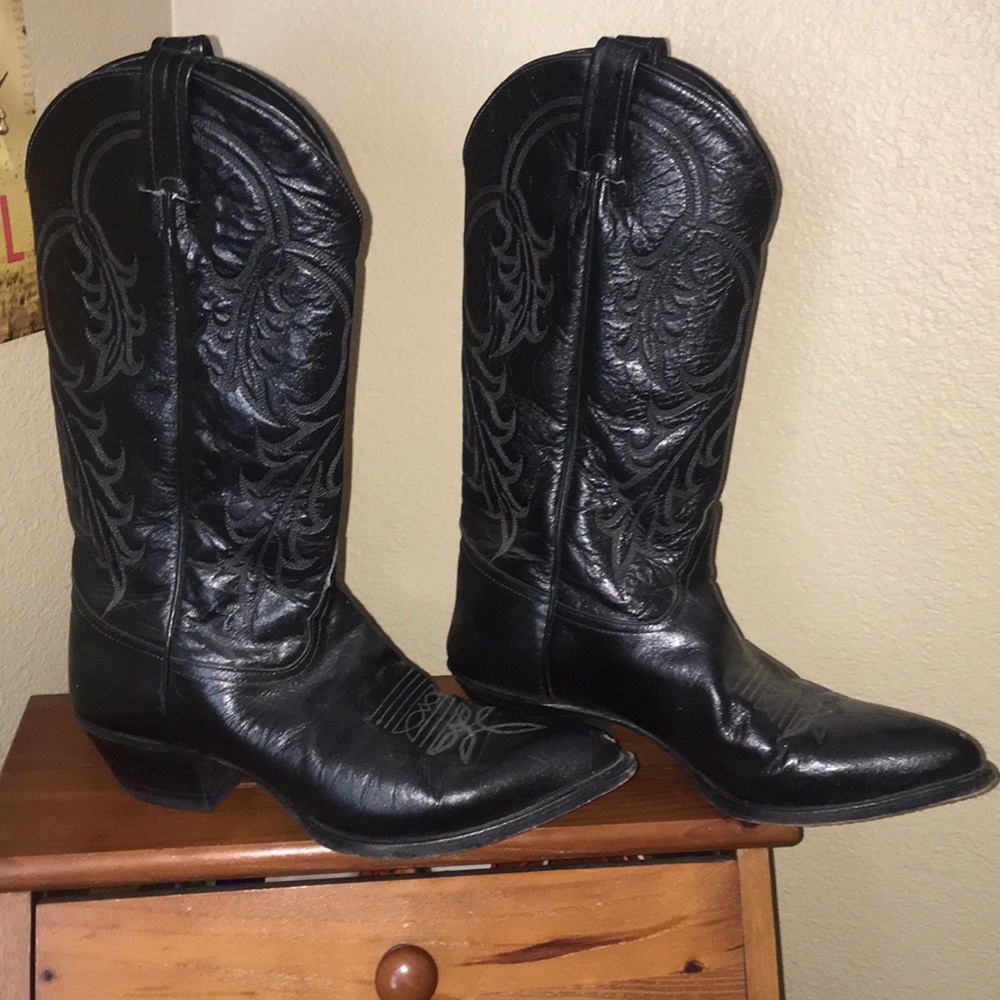 Tony Lama women’s cowboy boots 8 1/2 M